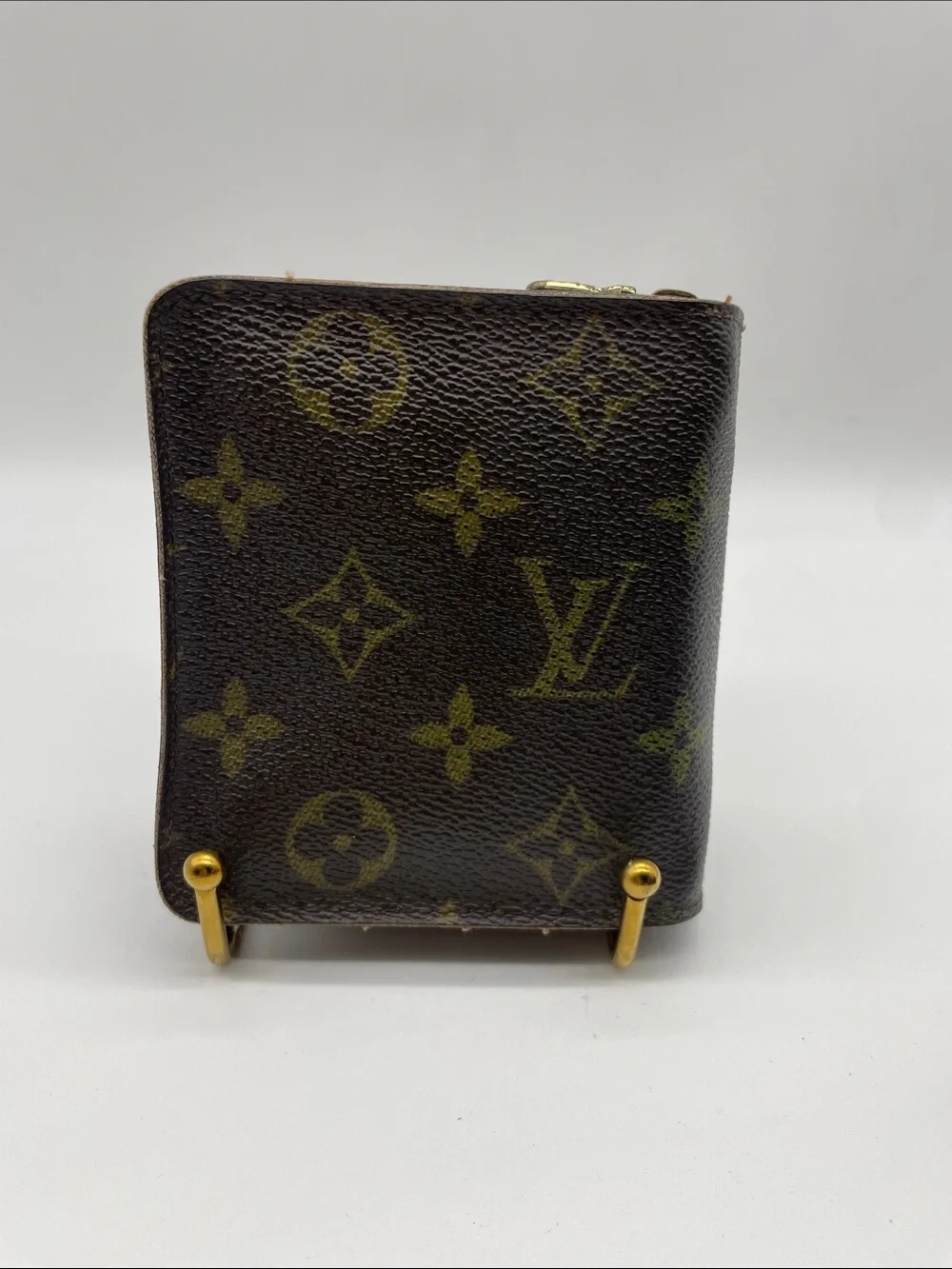 Louis Vuitton authentic or